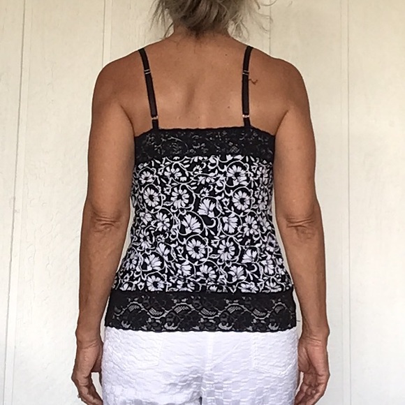 WHITE HOUSE BLACK MARKET LACE HEM CAMISOLE SMALL - Picture 15 of 15